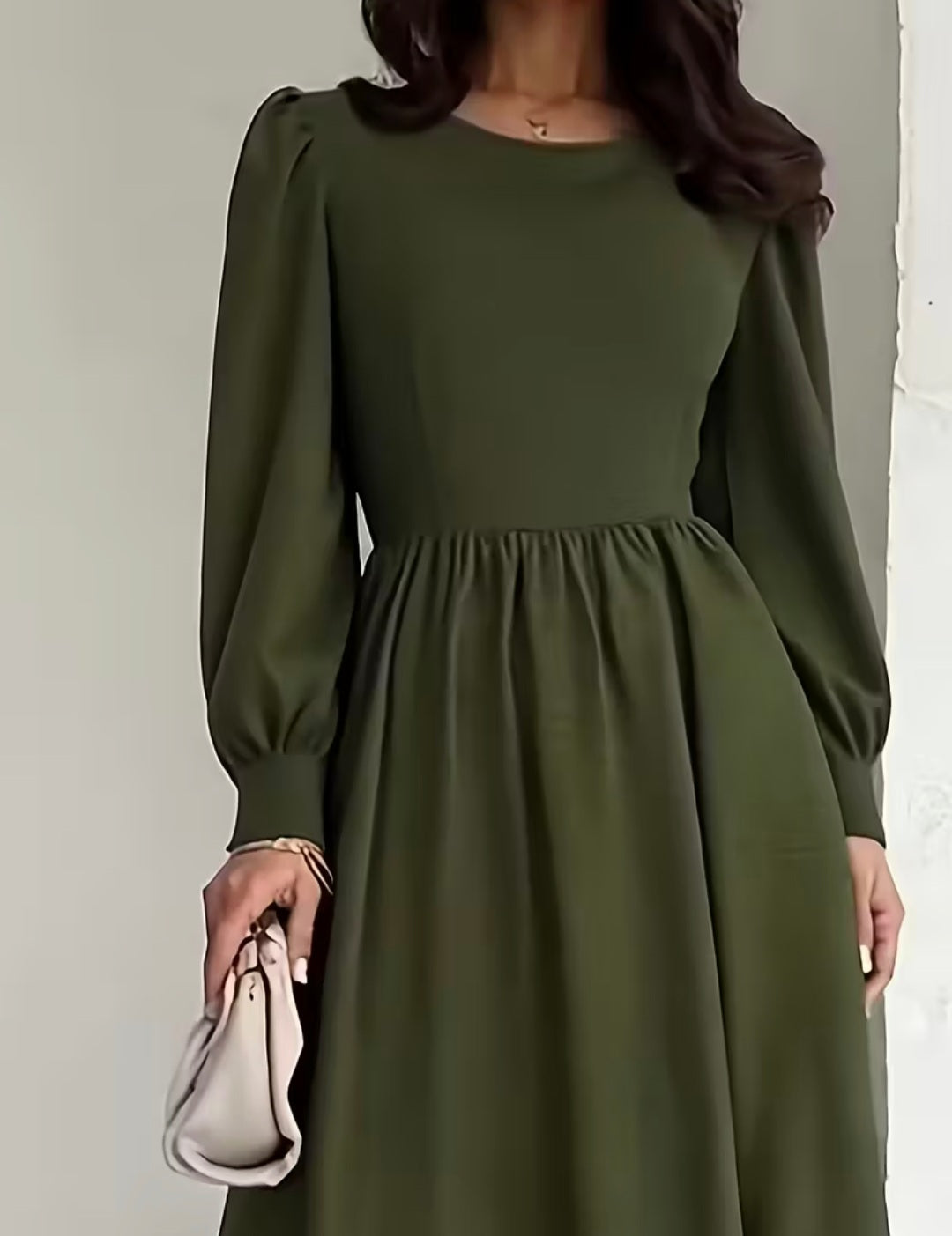 “Elegant Long Green Dress for Women – Full-Length Stylish Frock”