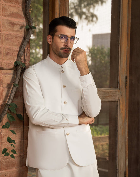 Classic White Traditional Outfit for Men – Pure & Timeless